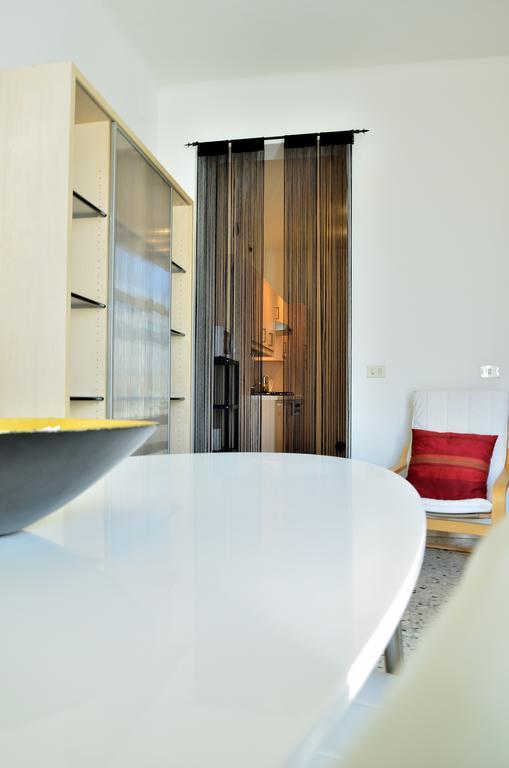 The Sweet Lake Nest Apartment Colonno Екстериор снимка